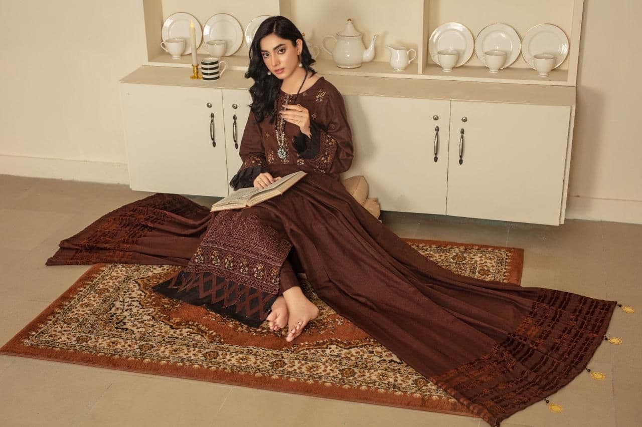 BUILD YOUR WARDROBE BUILD YOUR FUTURE WITH ANZORE